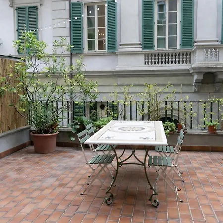 In Centro Con Terrazza 아파트 밀라노